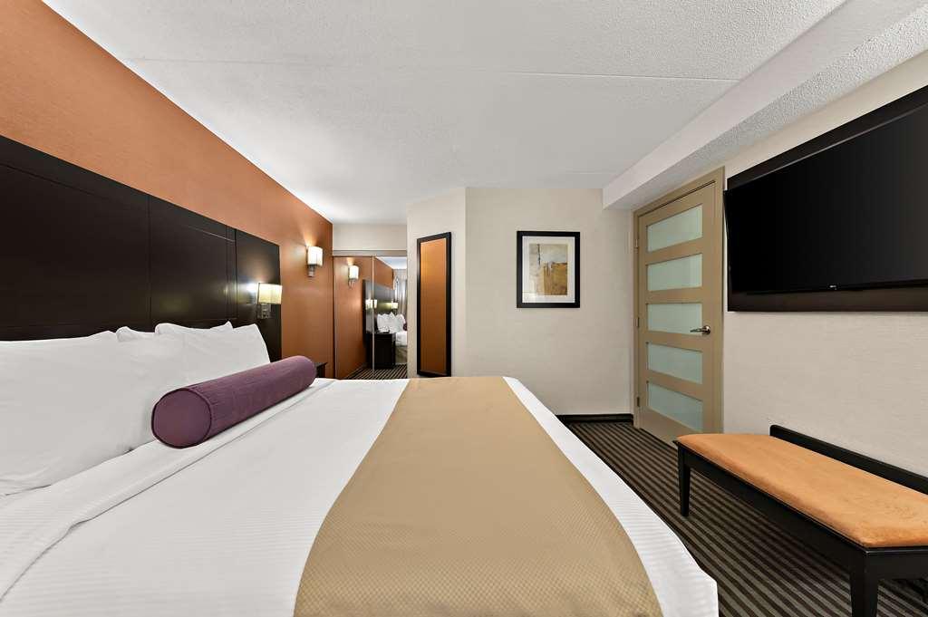 Best Western Plus Toronto North York Hotel & Suites Номер фото