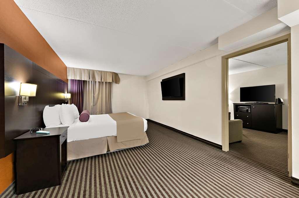 Best Western Plus Toronto North York Hotel & Suites Номер фото