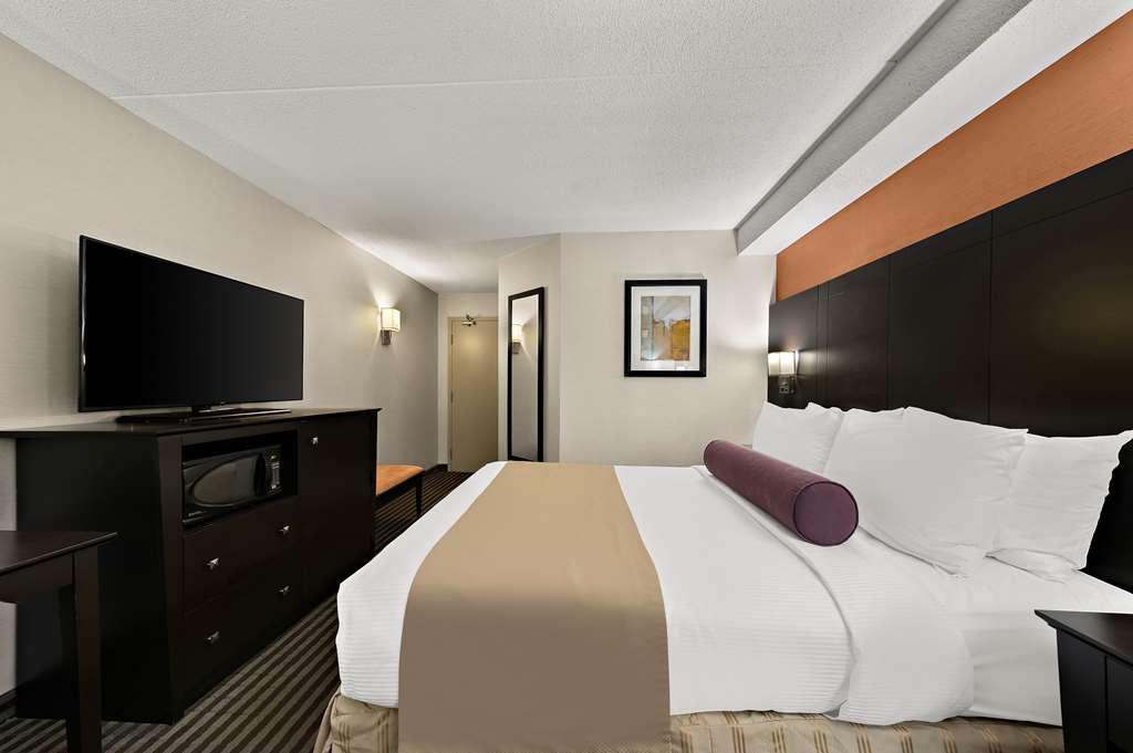 Best Western Plus Toronto North York Hotel & Suites Номер фото